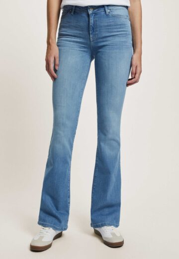 Silvercreek Celsi Flare Jeans