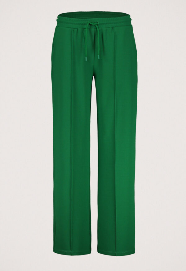 Madness Mehera Broek