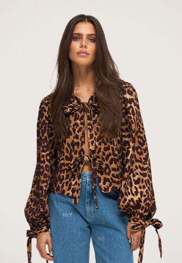 Harper&Yve Josie Leopard Blouse