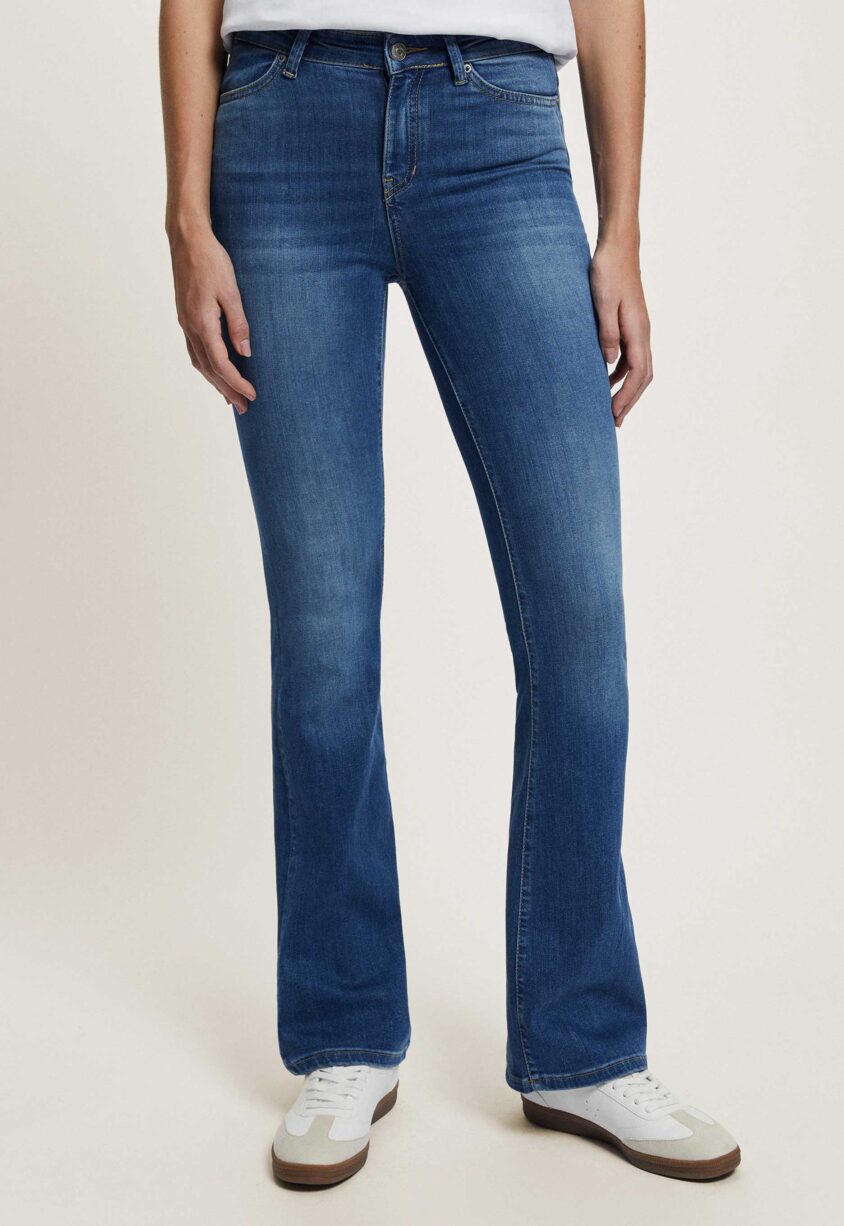 Silvercreek Celsi Flare Jeans