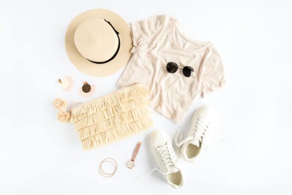 Lichte kleuren in de mode: welke tint past bij welk kledingitem?