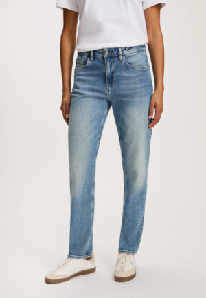 Silvercreek Cinna Slim Tapered Jeans