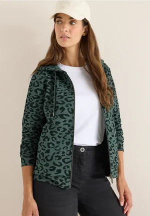 Jas met capuchon en leopatroon