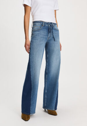 Silvercreek Ruby Side Panel Jeans
