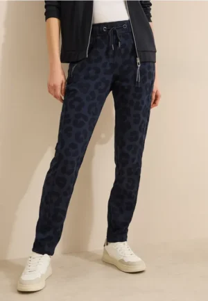 Broek met leopatroon