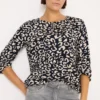 Gedessineerde blouse