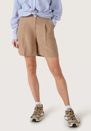 Another-Label Moore Pleated Short