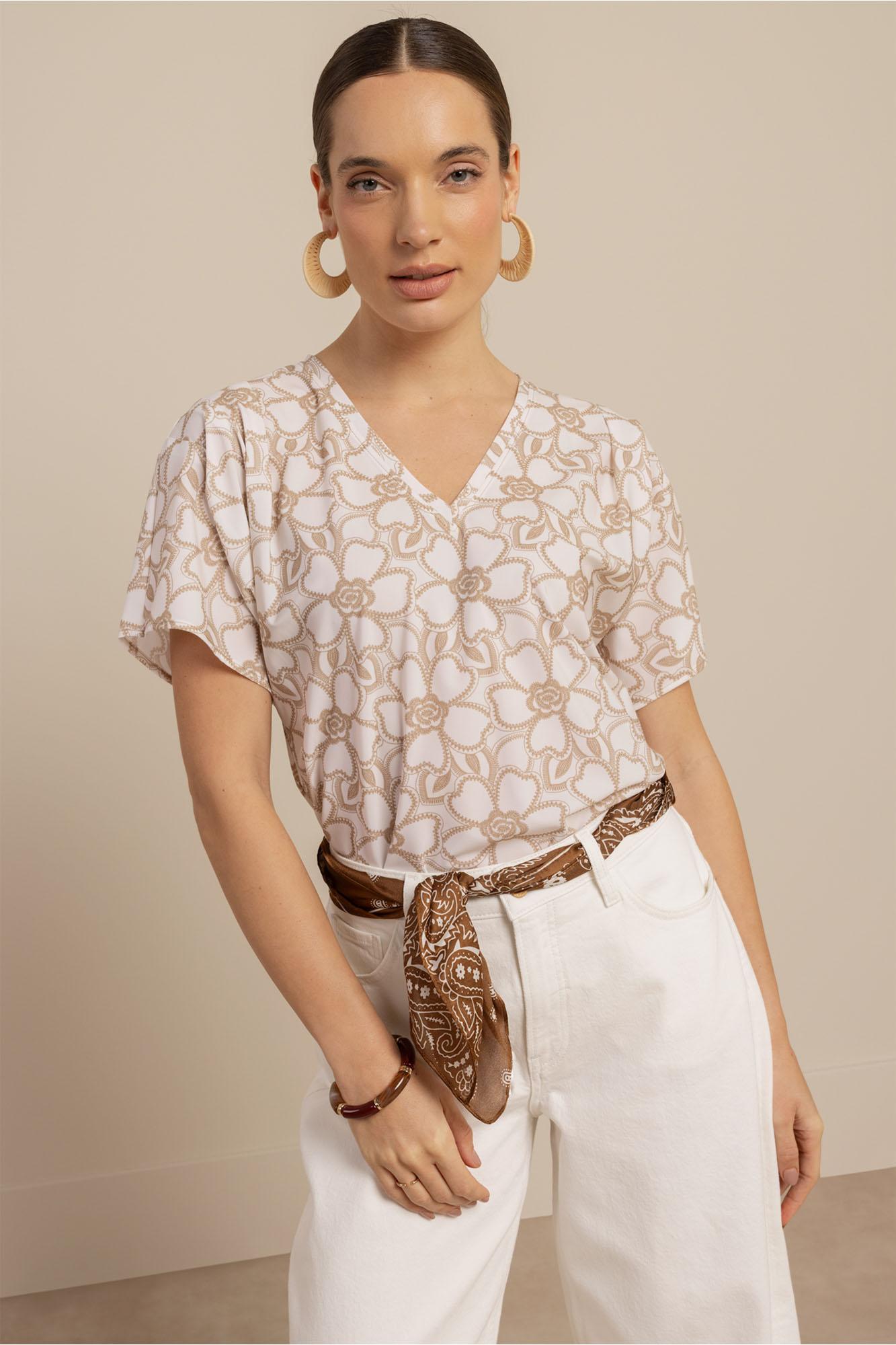 Studio Anneloes Viola Broderie Top 13887 T-shirt Korte Mouw 1722 Ecru/latte