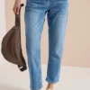 7/8 Slim Leg jeans in casual fit