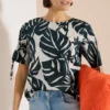 Blouse met ronde hals en rimpels