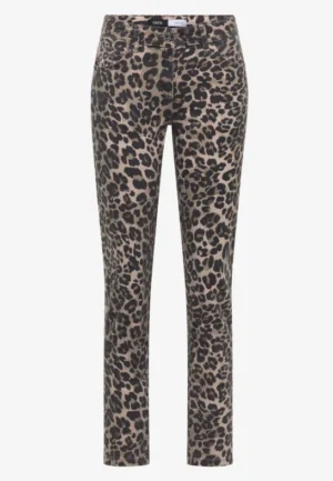 Alternative view of Jeans in leo look