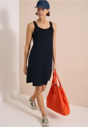 Knielange jurk met knoopdetail