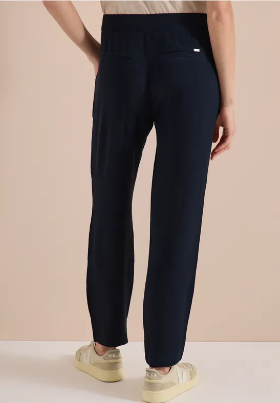 Slim Legs broek in Loose Fit met structuur - Afbeelding 3