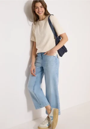 Sweater met korte mouwen en tekst