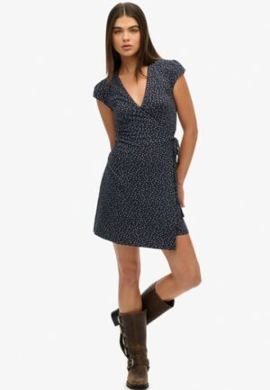 Athletic Essentials Wikkeljurk Blauw Grootte: 36