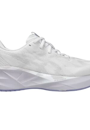 Asics Novablast 5 Hardloopschoenen Dames 42