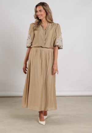 Nukus Rosie Blouse Embroidery Nks02157 Blouse 64 Camel