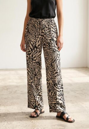 Elvira Casuals Trouser Anna E3 26-048 Broek 401 Light Feathers