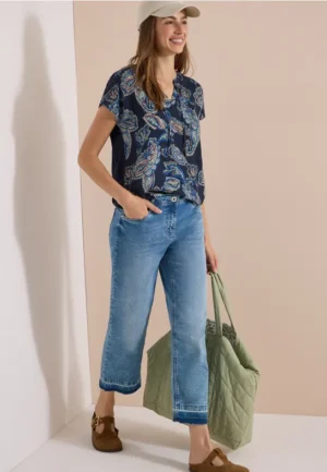 Blouse met split in de hals en een mix van texturen