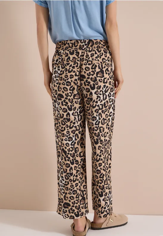 High Waist broek met Wide Leg en leoprint - Afbeelding 3
