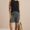 Top met boothals en kanten details