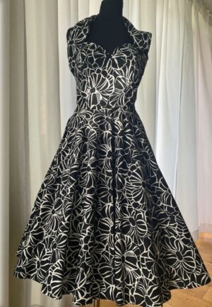 Vivien Of Holloway Halterneck Black Oasis Dress -XS | 32% korting