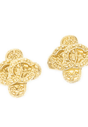 CC Cross Clip On Earrings Oorbellen