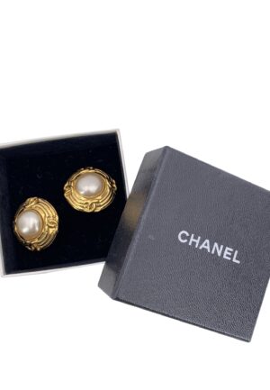 Alternative view of Chanel Vintage metalen oorbellen
