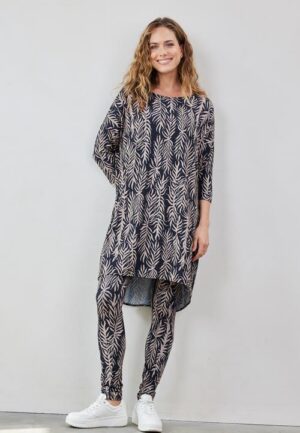 Alternative view of Easy Loose dress print Black Palm leaves print