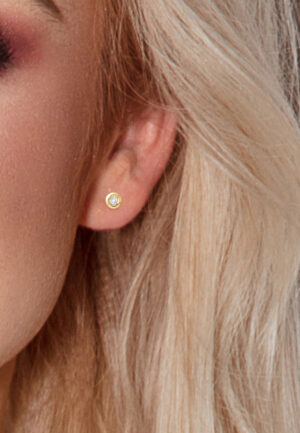Alternative view of Diamanten oorknopjes 0,020 0,50 Cts Cts Illusion Yellow Gold