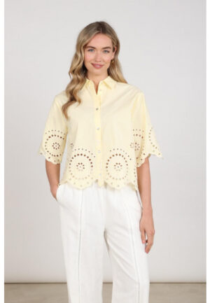 Nukus - Beige | Dames | Blouse | Beige | M | regular | Kamst mode